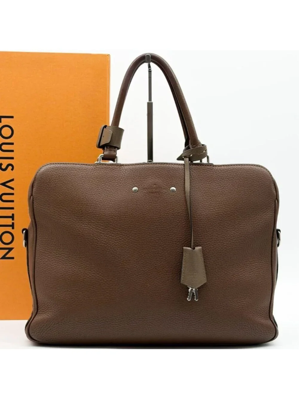 Louis Vuitton Alma de MM Taurillon 2-Way Briefcase